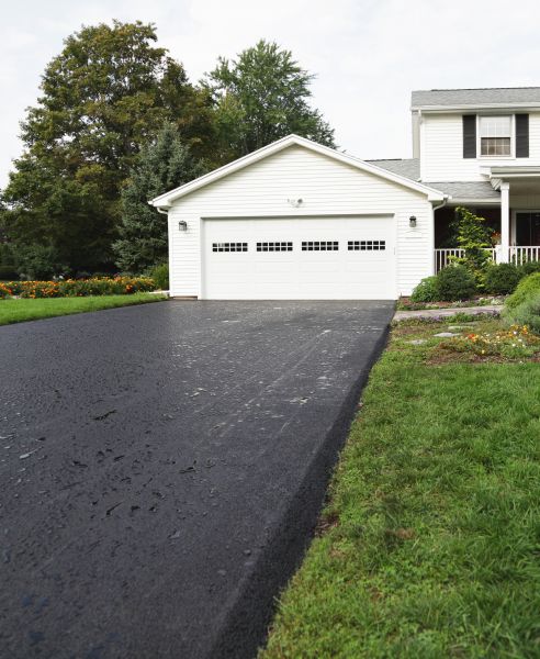 Cost of Blacktop Driveway Construction in Manchester