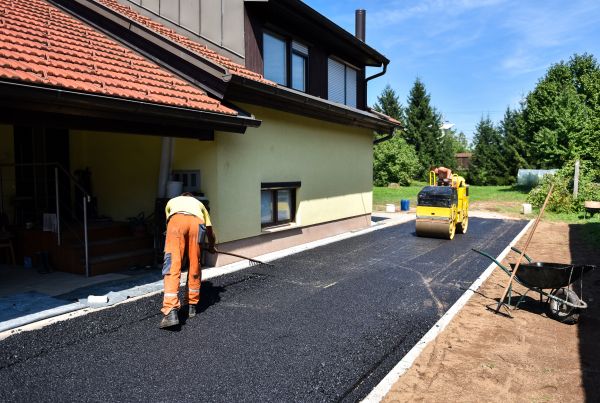 Cost of Blacktopping Service in Manchester